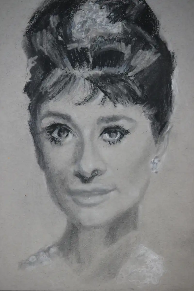 IMAGE DESCRIPTION REQUIRED