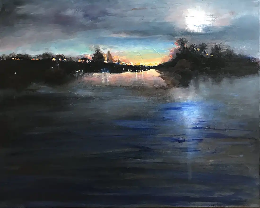 IMAGE DESCRIPTION REQUIRED