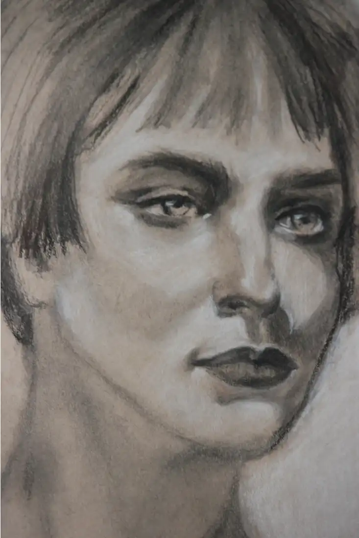 IMAGE DESCRIPTION REQUIRED