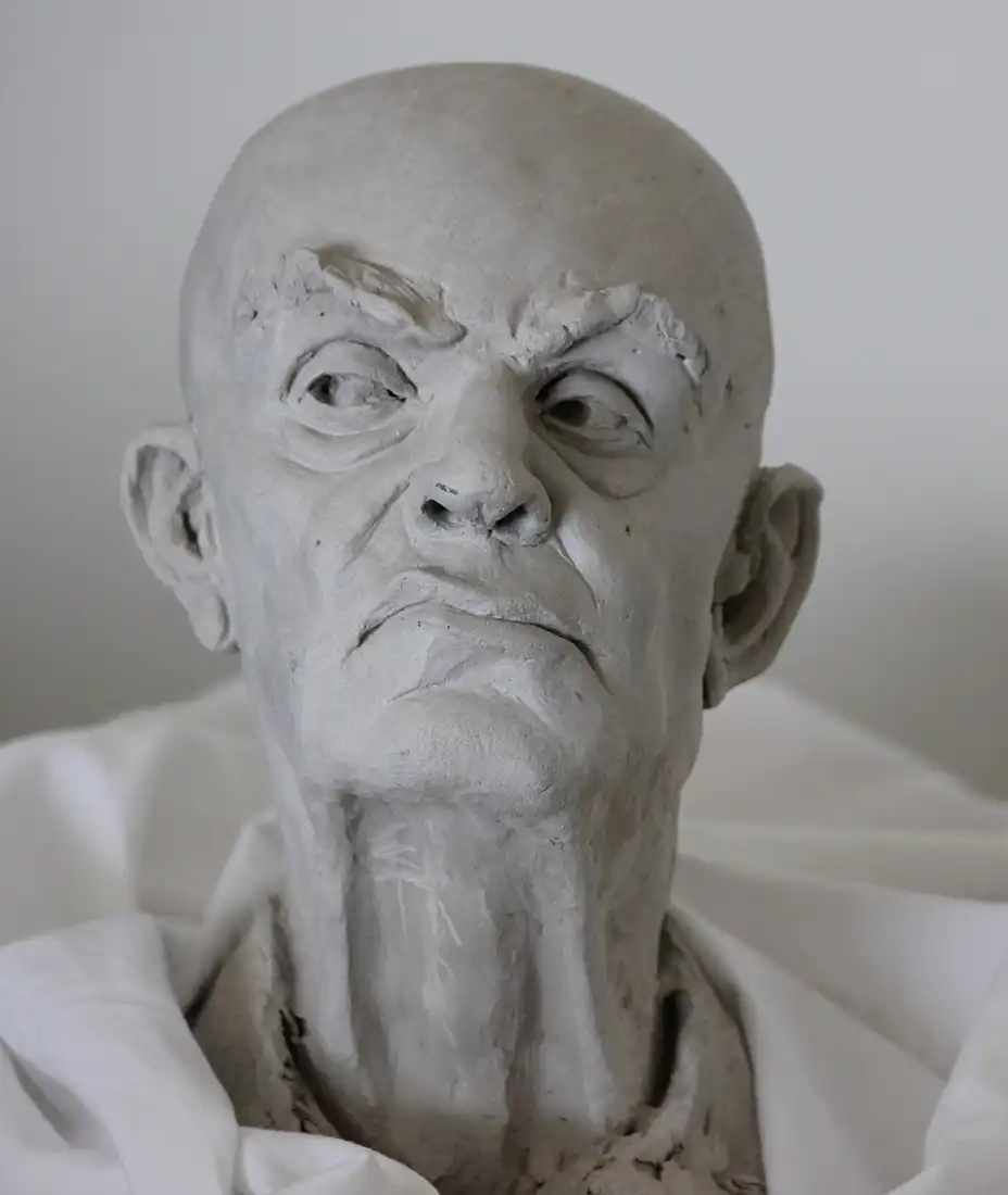 IMAGE DESCRIPTION REQUIRED